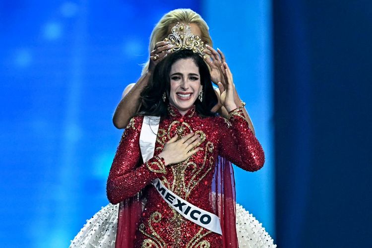 Miss Meksiko, Fatima Bosch menjadi juara Miss Universe 2025 di Bangkok, Thailand, pada Jumat (21/11/2025).
