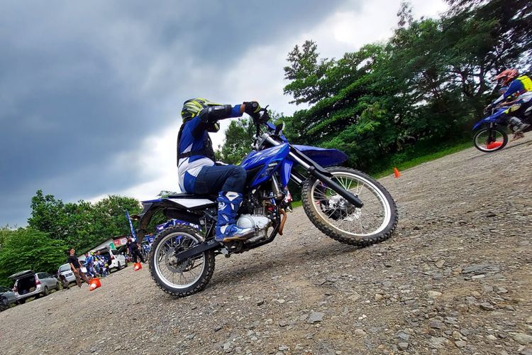 Yamaha WR 155R Fun Riding Competition di Bukit Hambalang, Sentul, Bogor