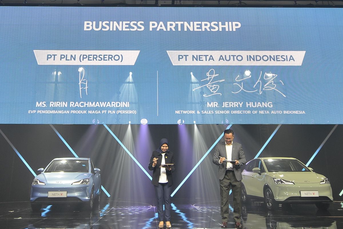 PT Neta Auto Indonesia resmi bekerja sama dengan PT PLN (Persero)