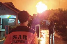 Dugaan Akibat Sambaran Petir Tangki Pertamina Cilacap Terbakar