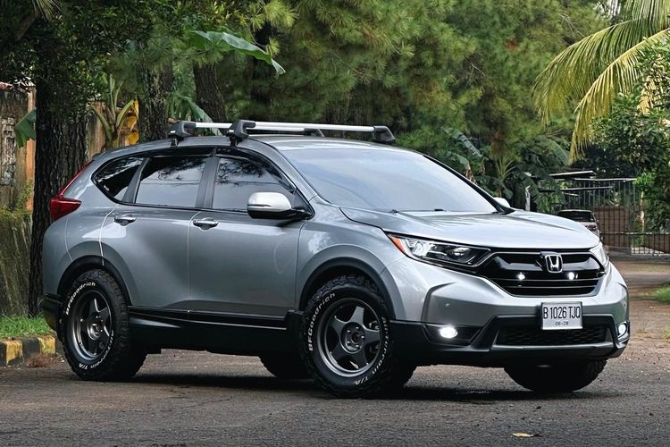 Honda CR-V bergaya Alto