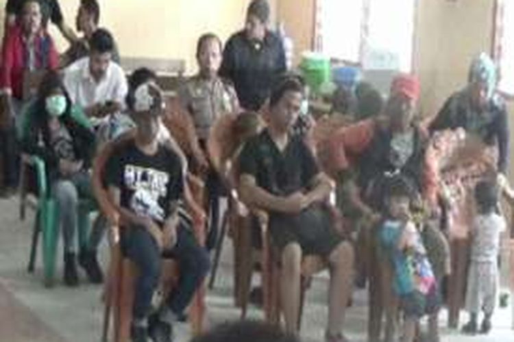 13 anggota eks gafatar asal PInrang Sulawesi selatan tiba di kantor kecamatan Wattang sawitto Pinrang, Kamis kemarin. Mereka tiba tanpa disambut sanak keluarga.