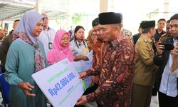 Menko PMK Salurkan Santunan Rp 459 Juta dari BPJS Ketenagakerjaan untuk Ahli Waris Pekerja di Lampung Utara