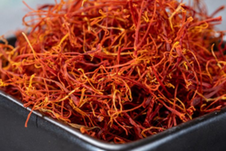 Ilustrasi rempah safron yang siap digunakan
