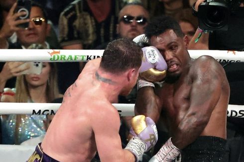 Hasil Tinju Dunia: Dominan Bungkam Charlo, Canelo Pertahankan Gelar