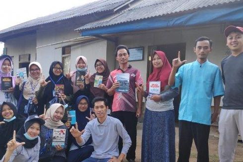 Saat KKN, Mahasiswa di Lampung Barat Bangun 15 Rumah Baca