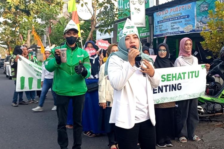 Selain mengembangkan produk minuman, Lokita juga gencar mengkampanyekan tentang kesehatan mental. Keseriusan Lokita dalam mengkampanyekan kesehatan mental dibuktikan dengan menyiapkan wadah bagi masyarakat untuk konsultasi terkait gangguan psikologis.