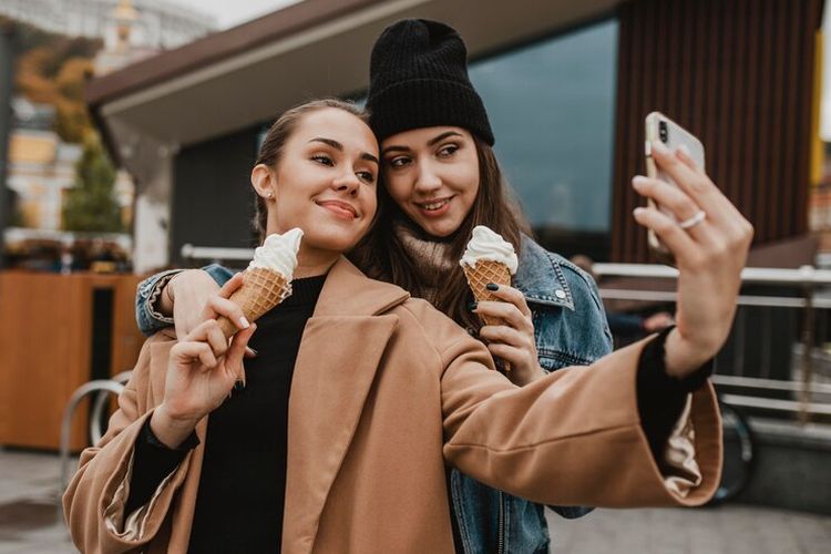 Ilustrasi pertemanan