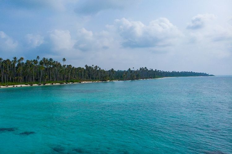 Destinasi wisata Pulau Palambak di Pulau Banyak, Kabupaten Aceh Singkil, Aceh.