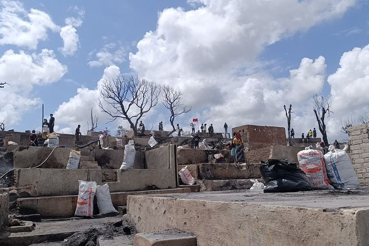 Usai Terbakar, Rekonstruksi Rumah Adat Sade Akan Libatkan Tokoh Masyarakat