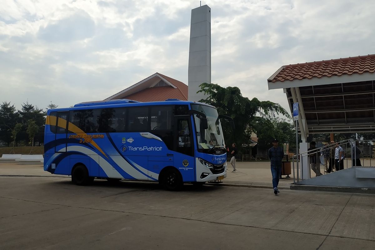 Bus Transpatriot Bekasi rute baru hasil hibah dari Kementerian Perhubungan RI resmi mengaspal pada Kamis (22/8/2019).