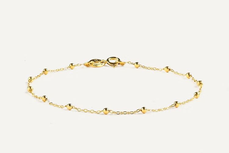 Gelang emas Victoria 9 karat dari Aurum Lab.