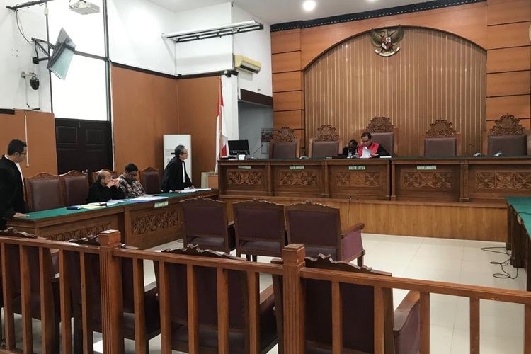 Sidang praperadilan yang diajukan mantan Sekretaris Mahkamah Agung Nurhadi terhadap Komisi Pemberantasan Korupsi (KPK), di Pengadilan Negeri Jakarta Selatan, Senin (6/1/2020), ditunda.