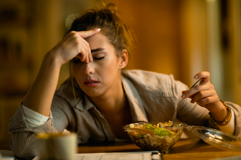 Studi: Makan di Atas Pukul 9 Malam Berpotensi Memicu Stroke Ringan