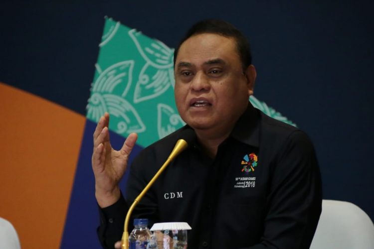 Chef de Mission Indonesia (CdM) untuk Asian Games 2018, Komjen Pol Drs Syafruddin MSi,dalam rapat pimpinan CdM dengan seluruh Pimpinan Cabang Olahraga Asian Games 2018, Kamis, (2/8/2018) di Sekretariat CdM tim Indonesia, STIK PTIK Jalan Tirtayasa No.6 Kebayoran Baru Jakarta Selatan.