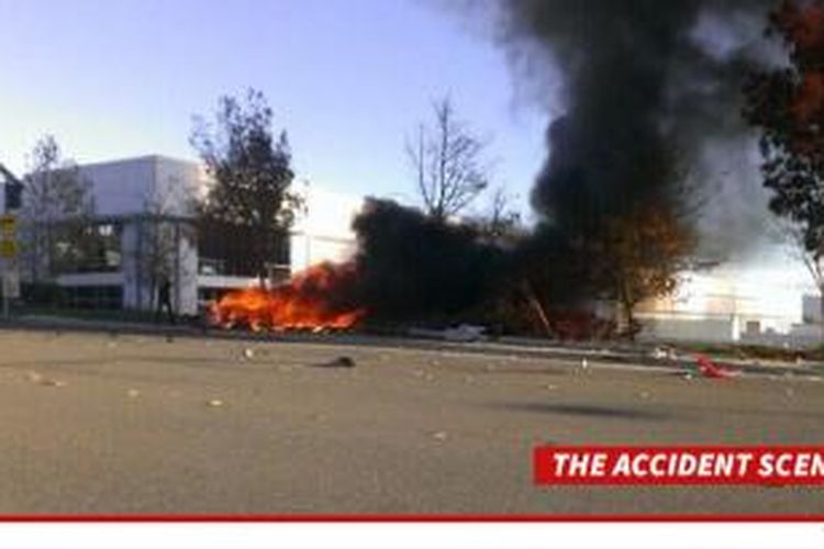 Lokasi kecelakaan yang menewaskan aktor Paul Walker di Los Angeles, California, Amerika Serikat, Sabtu (30/11/2013).