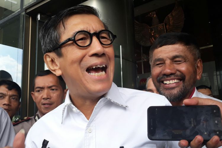 Menteri Hukum dan HAM Yasonna Laoly selesai diperiksa Komisi Pemberantasan Korupsi terkait kasus e-KTP, Rabu (10/1/2018).