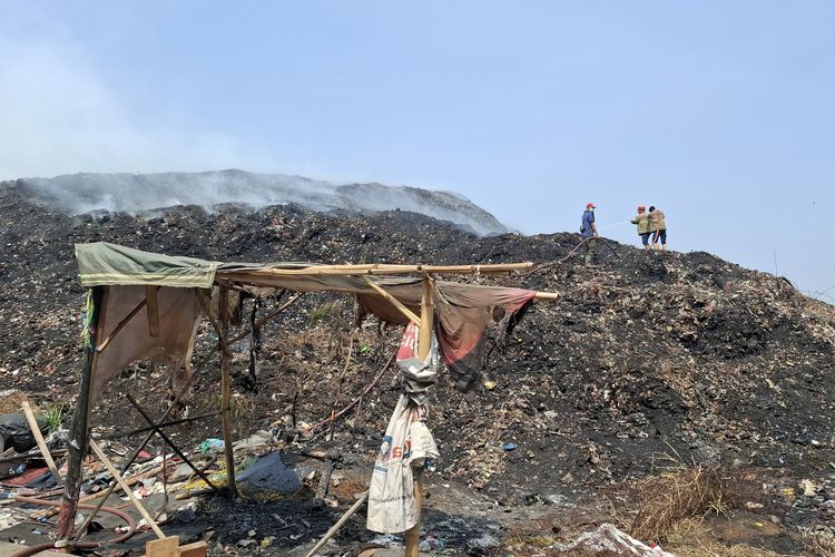 TPA Cikundul Sukabumi Masih Kebakaran, Api Diduga Dipicu dari Gas Metana