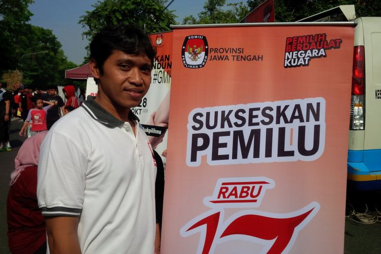 Divisi Sosialisasi, Pendidikan Pemilih, Partisipasi Masyarakat dan SDM KPU Surakarta Bambang Christanto di Solo, Jawa Tengah, Minggu (11/11/2018).