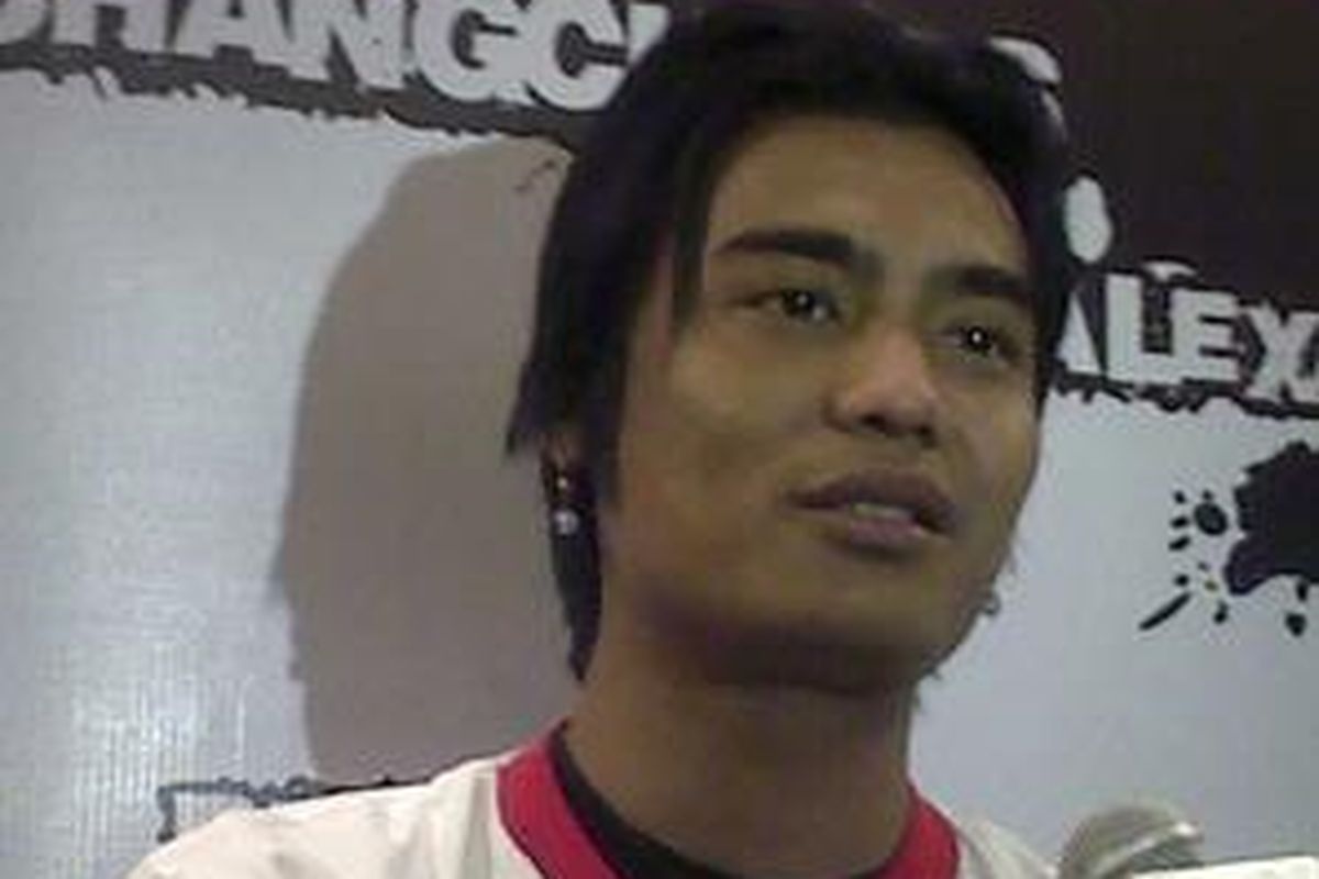 Charly, vokalis grup ST12