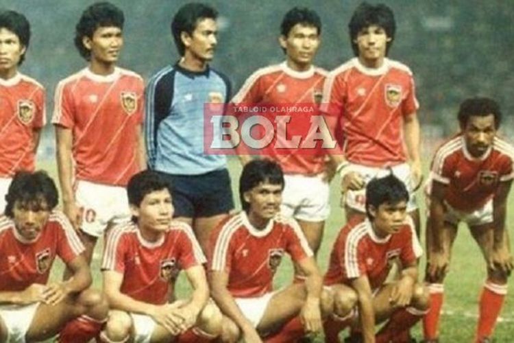 Ricky Yacobi (berdiri, paling kanan) saat tergabung dalam timnas Indonesia yang berlaga di SEA Games XIV di Jakarta pada September 1987