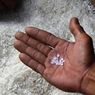 Beras Bansos Tercampur Biji Plastik di Cianjur Diperiksa di Puslabfor Polri