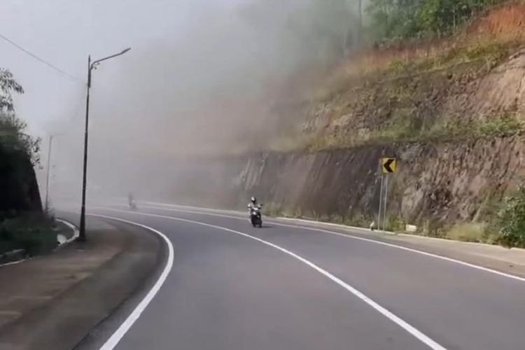 Ramai soal Cuaca Panas Terik dan Kabut Terjadi di Wilayah Berdekatan, Ini Penjelasan BMKG