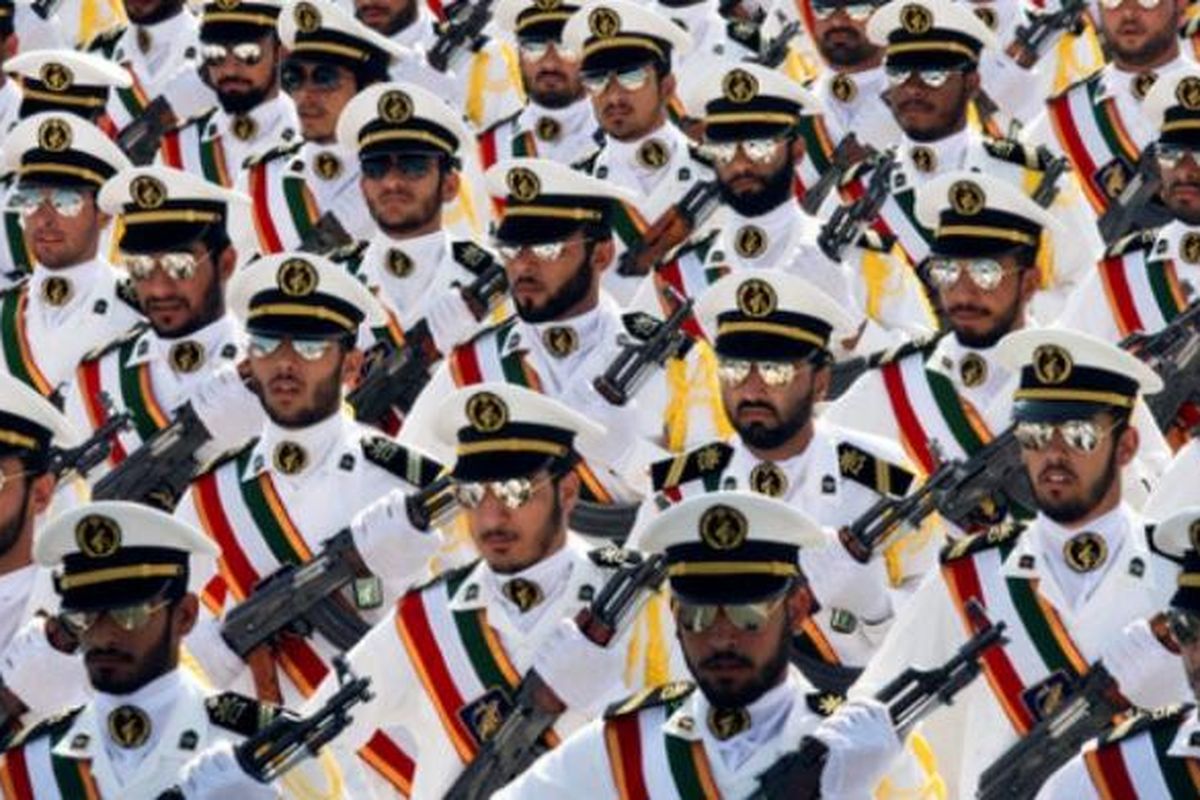 Personel angkatan laut Pasukan Pengawal Revolusi Iran.