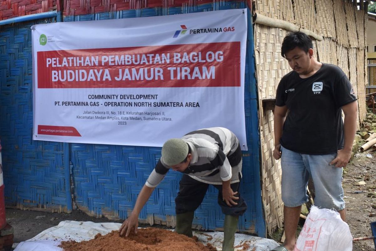 Pelatihan budi daya jamur tiram oleh Pertagas