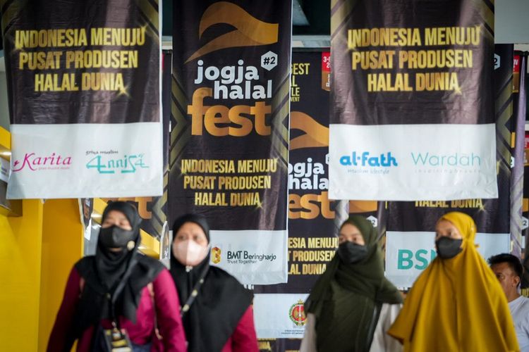 Suasana Jogja Halal Fest ke-2 2022 di Jogja Expo Center (JEC), Yogyakarta.