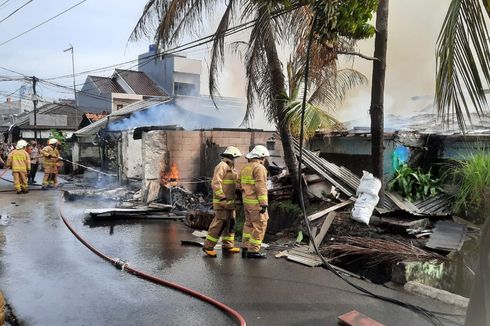 Bengkel di Mampang Prapatan Terbakar, 2 Tewas