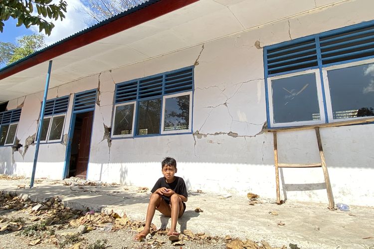 Update Gempa NTT: Sekolah Mulai Dibuka, Aktivitas Warga Diklaim Pulih