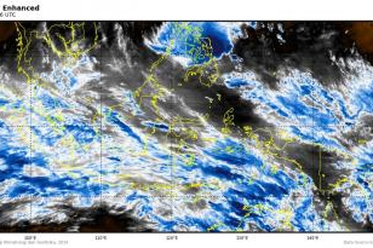 Citra ini diambil pada pita panjang gelombang yang sensitif terhadap kandungan uap air di atmosfer. Warna putih terang menggambarkan adanya kandungan uap air (udara lembap). Wilayah dengan warna biru menunjukkan kelembapan udara tinggi dan/atau kristal-kristal es di dalam awan. Sedangkan warna coklat menunjukkan kelembapan udara rendah/tidak ada kandungan uap air.