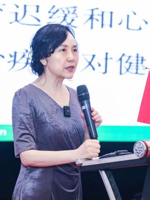 Dr.Jiang Jing Xiong, Deputy Director of the Early Childhood Development Committee of the Chinese Association for Improving Birth Outcome and Child Development.