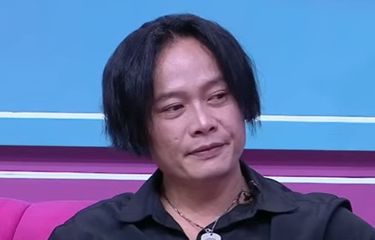 Penyanyi dangdut Alam Alatas atau Alam Mbah Dukun.