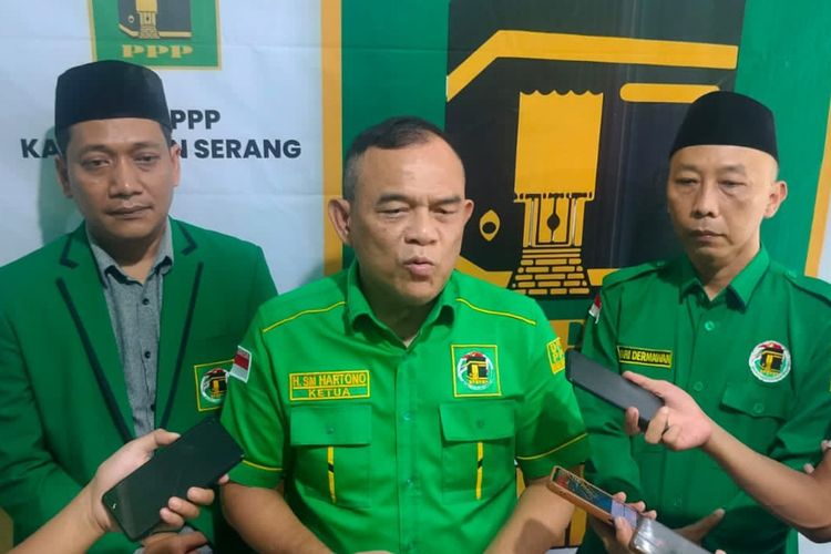 Ketua DPC PPP Kabupaten Serang Hartono menyebut 3 calegnya yang mendukung Prabowo-Gibran terancam mendapatkan sanksi teguran hingga pemecatan.