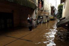Kali Ciliwung Meluap, 263 Keluarga di Rawajati Terdampak Banjir