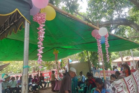 Bertepatan dengan Hari Kasih Sayang, TPS di Sikka Dihiasi Balon