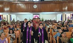 Hadiri Ibadah HUT ke-52 GMIM Eben Haezer, Ini Pesan Gubernur Olly 