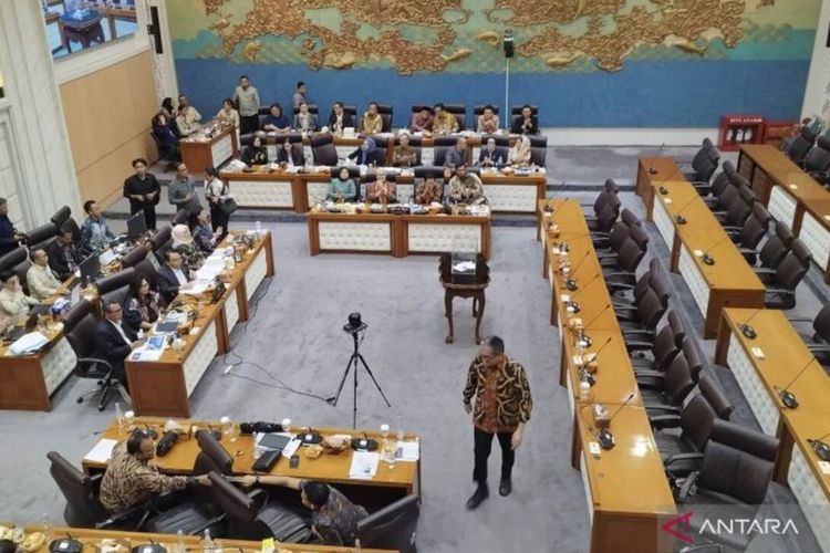 Komisi VII Pilih 5 Calon Anggota Dewas RRI 2026-2031