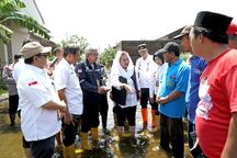 Pasang Sandbag hingga Gunakan Pompa, Ini Langkah-langkah Pemkot Semarang Atasi Banjir di Genuk