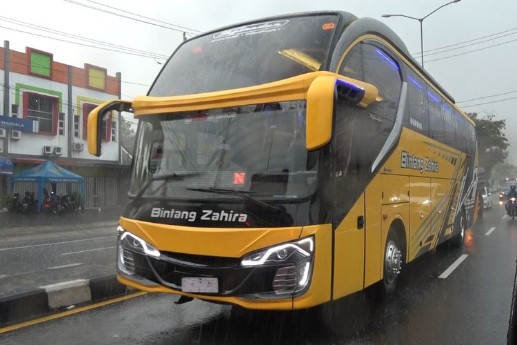 Bus AKDP baru PO Bintang Zahira