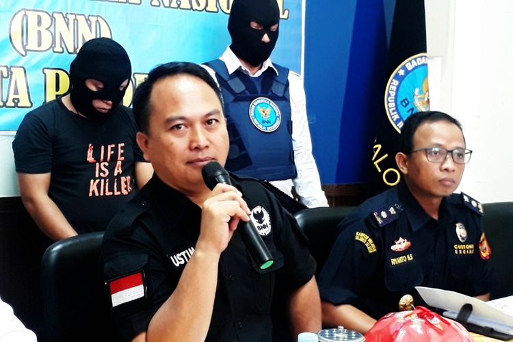 Badan Narkotika Nasional  (BNN) Kota Palopo, Sulawesi Selatan, Senin (19/08/2019) siang, gagalkan peredaran narkotika golongan satu jenis Ganja yang dikirim menggunakan  jasa pengiriman asal Kota Medan.