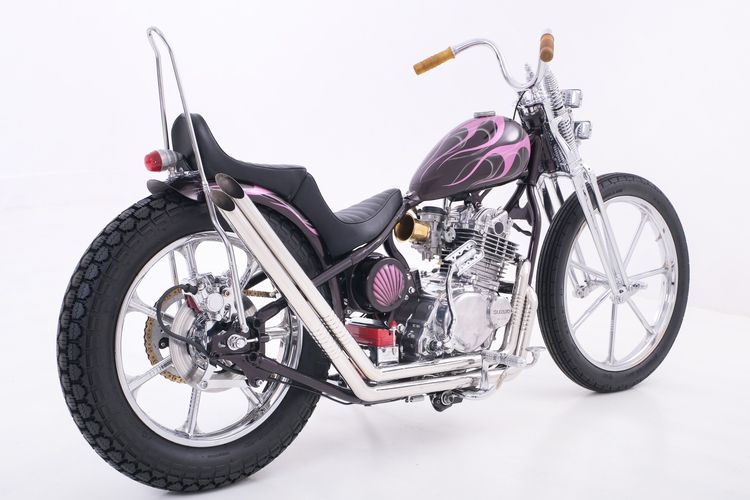 Suzuki Thunder 250 bergaya chopper garapan Rocktro Custom