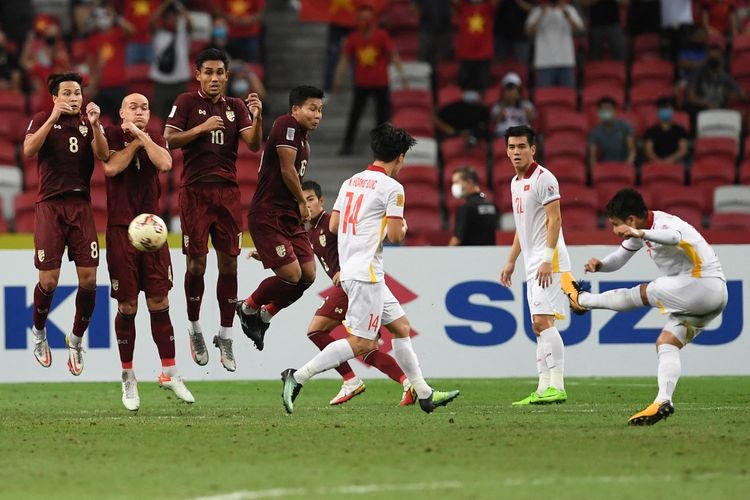 Pertandingan Thailand vs Vietnam pada leg kedua semifinal Piala AFF 2020 di Stadion Nasional Singapura, Minggu (26/12/2021) malam WIB. 