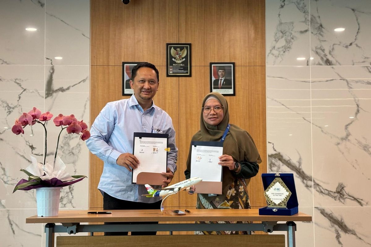 PT Pelita Air Service (PAS) resmi menjalin kerja sama strategis dengan Bali International Hospital (BIH) menandatangani memorandum of understanding (MoU) yang dilakukan oleh Direktur Niaga PAS Asa Perkasa dan Direktur Utama PT Pertamedika Bali Hospital (PBH) Dewi F Fitriana, pada Jumat (21/2/2025).
