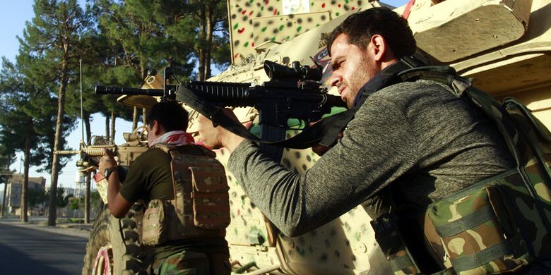 Afghanistan Ganti Panglima Militer Lagi Saat Taliban Telah Rebut Banyak Wilayah secara Agresif - Vimarsana News