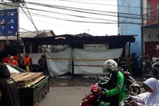 3 Karyawan Tewas Saat Kebakaran Toko Plastik dan Makanan di Cipayung