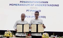 PLN dan Pindad Berkolaborasi Kembangkan Pembangkit Listrik Bersih di Wilayah 3T
