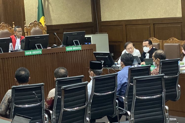 Lima saksi hadir dalam sidang lanjutan kasus pemilik PT Duta Palma, Surya Darmadi, Senin (30/10/2022).